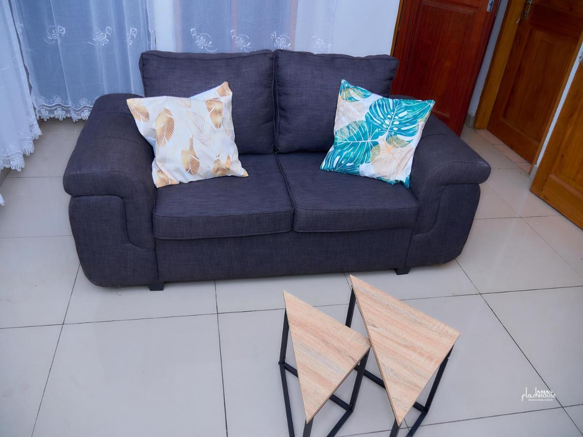 Naiveli-Palm Appartement Meuble Sobre Et Chic Duala Zewnętrze zdjęcie