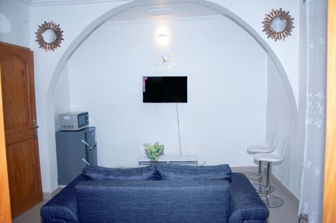 Naiveli-Palm Appartement Meuble Sobre Et Chic Duala Zewnętrze zdjęcie