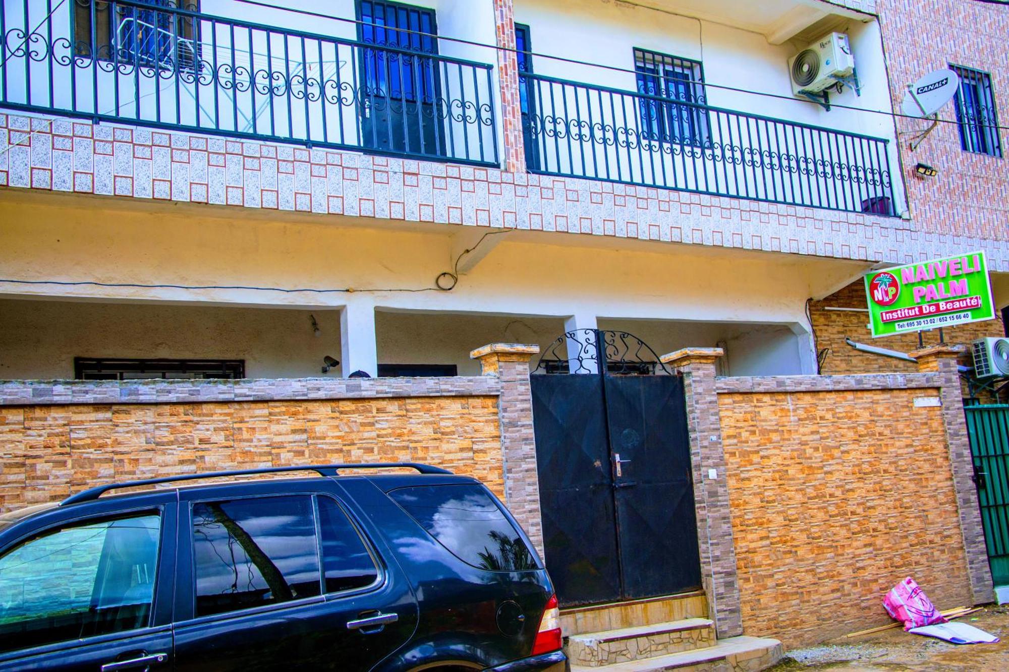 Naiveli-Palm Appartement Meuble Sobre Et Chic Duala Zewnętrze zdjęcie
