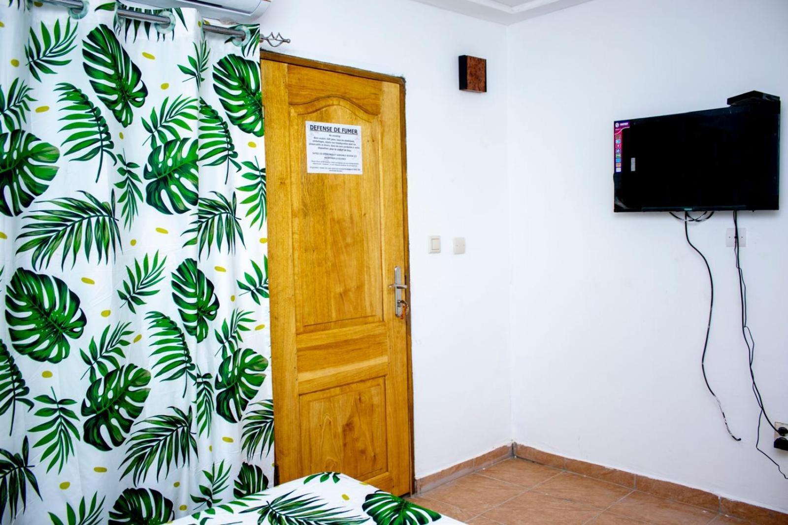 Naiveli-Palm Appartement Meuble Sobre Et Chic Duala Zewnętrze zdjęcie