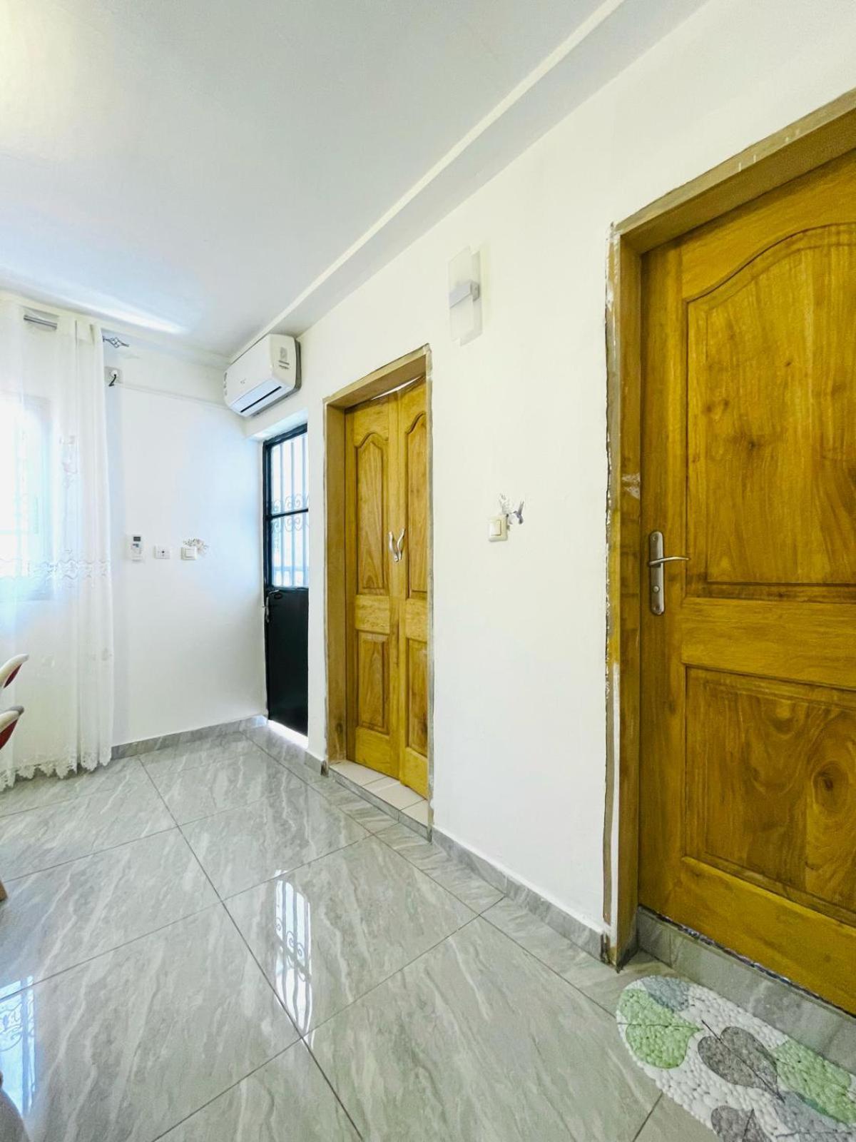 Naiveli-Palm Appartement Meuble Sobre Et Chic Duala Zewnętrze zdjęcie